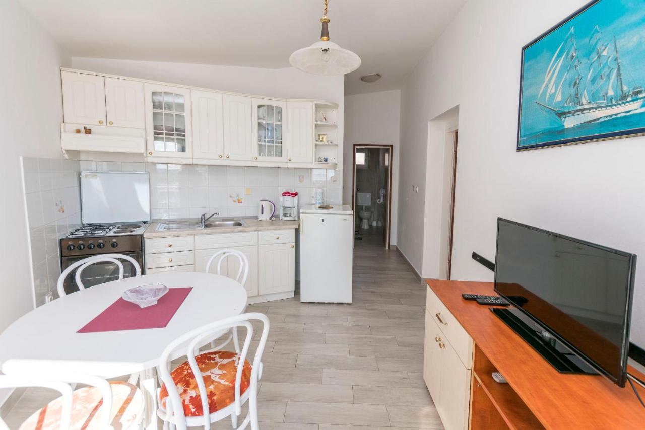 Apartment Nensi Primošten Dış mekan fotoğraf